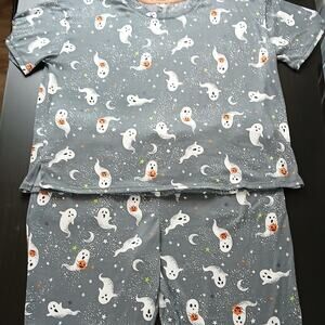 Way to Celebrate! Halloween Gray Ghost Pajama Set XL (16-18) SS pockets